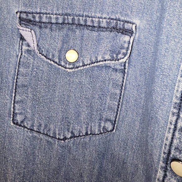 ๐Gap 1969 Western Denim Shirt - Classic Light Wash - XL Tall - Picture 6 of 10